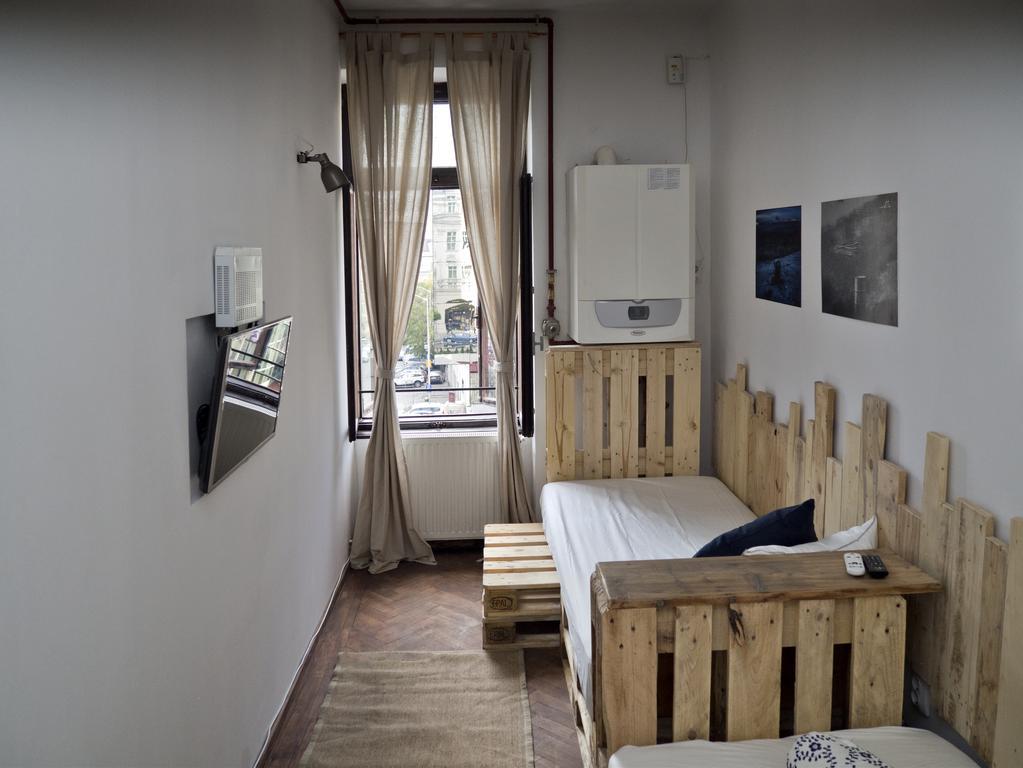 Victoria Poshtel Bucharestホステル 部屋 写真