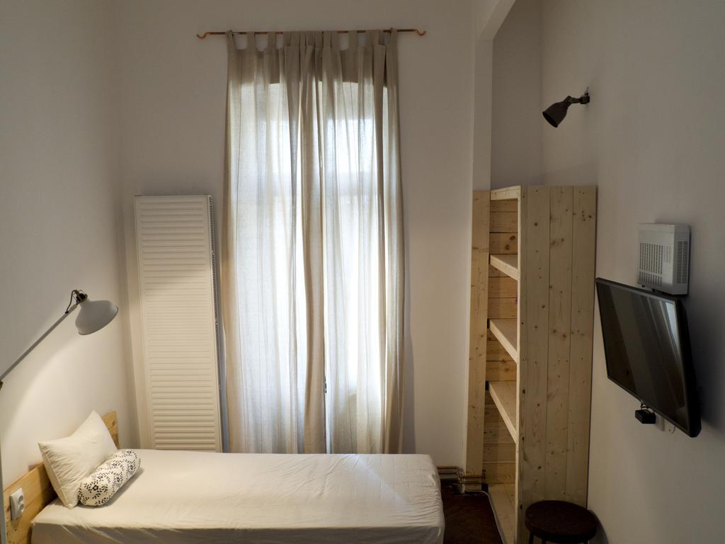 Victoria Poshtel Bucharestホステル 部屋 写真