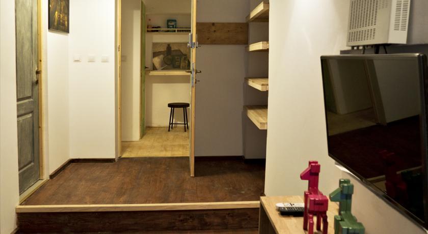 Victoria Poshtel Bucharestホステル エクステリア 写真