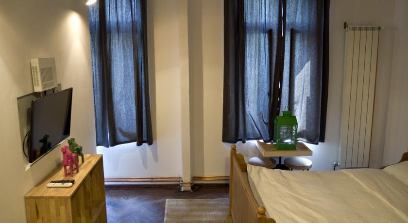 Victoria Poshtel Bucharestホステル エクステリア 写真