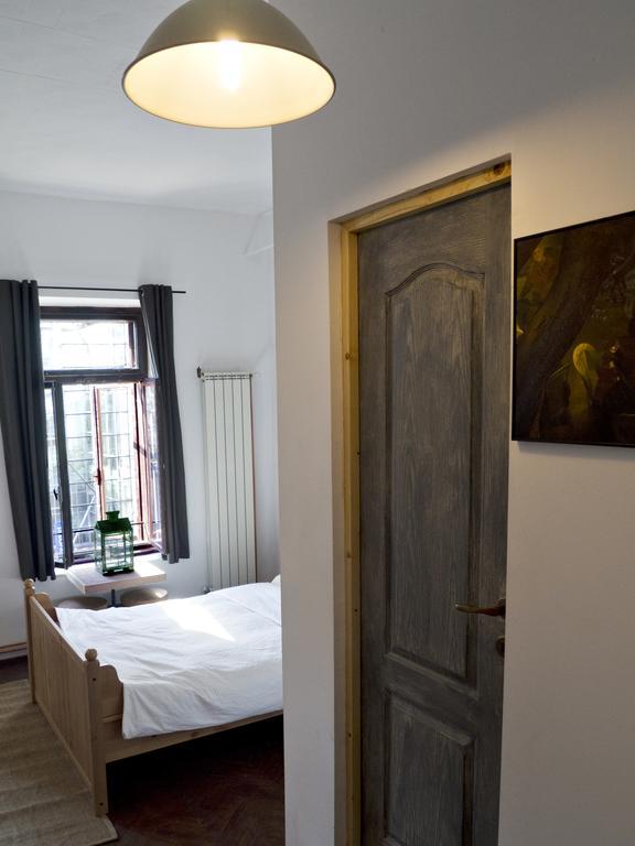 Victoria Poshtel Bucharestホステル エクステリア 写真