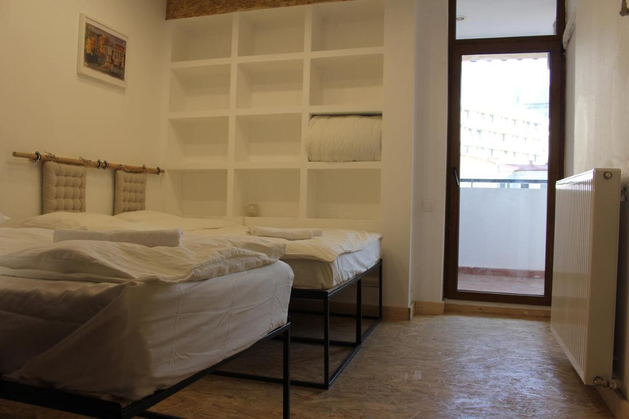 Victoria Poshtel Bucharestホステル エクステリア 写真