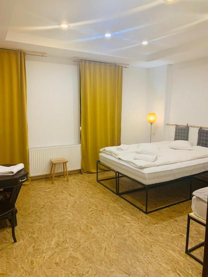 Victoria Poshtel Bucharestホステル エクステリア 写真